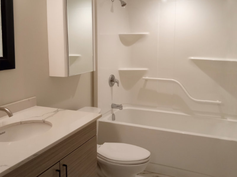 Standard Bathroom 75