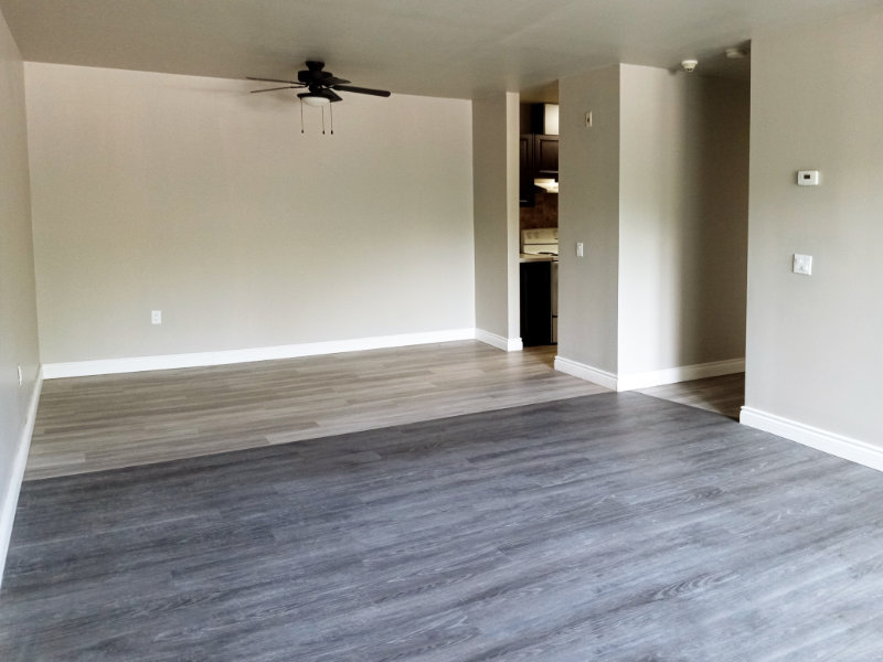 2 Bedroom Livingroom